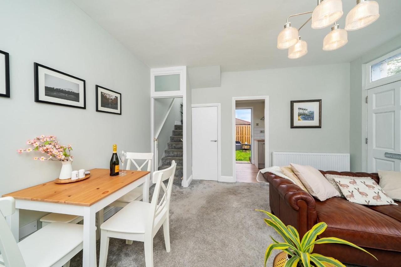 Robins Nest Cottage Blairgowrie and Rattray Exterior photo